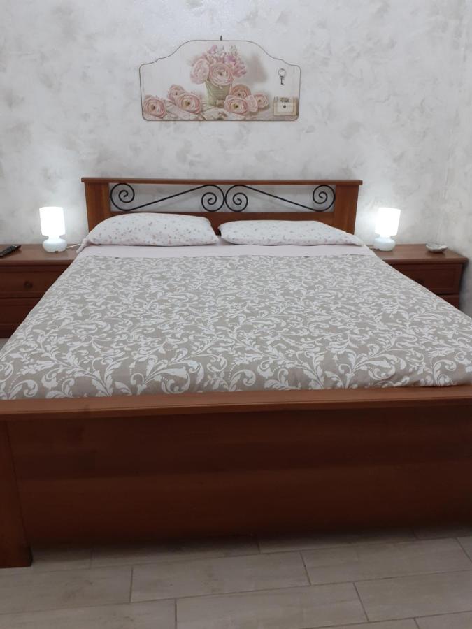 Casa Vacanza Sweet Home จีอาร์ดีนี นักซอส ภายนอก รูปภาพ