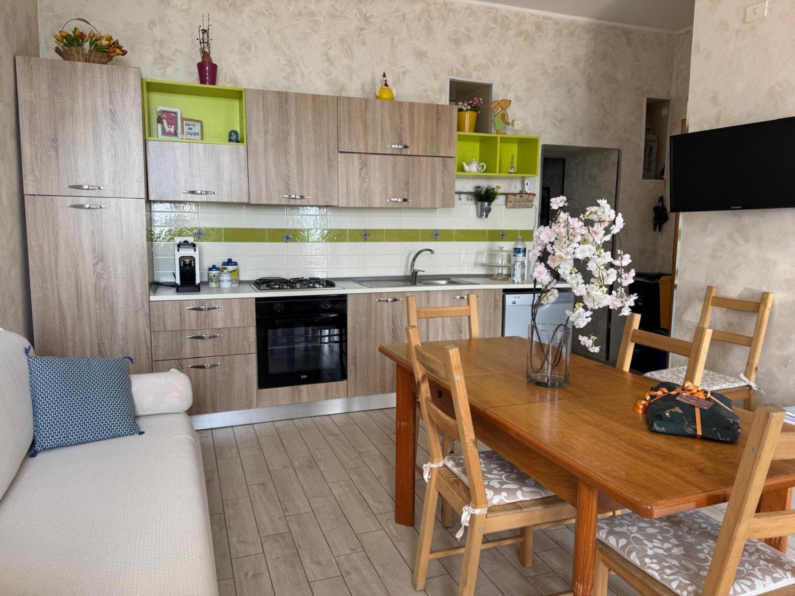 Casa Vacanza Sweet Home จีอาร์ดีนี นักซอส ภายนอก รูปภาพ