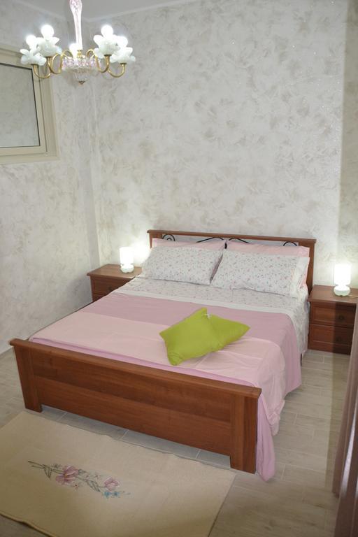 Casa Vacanza Sweet Home จีอาร์ดีนี นักซอส ภายนอก รูปภาพ