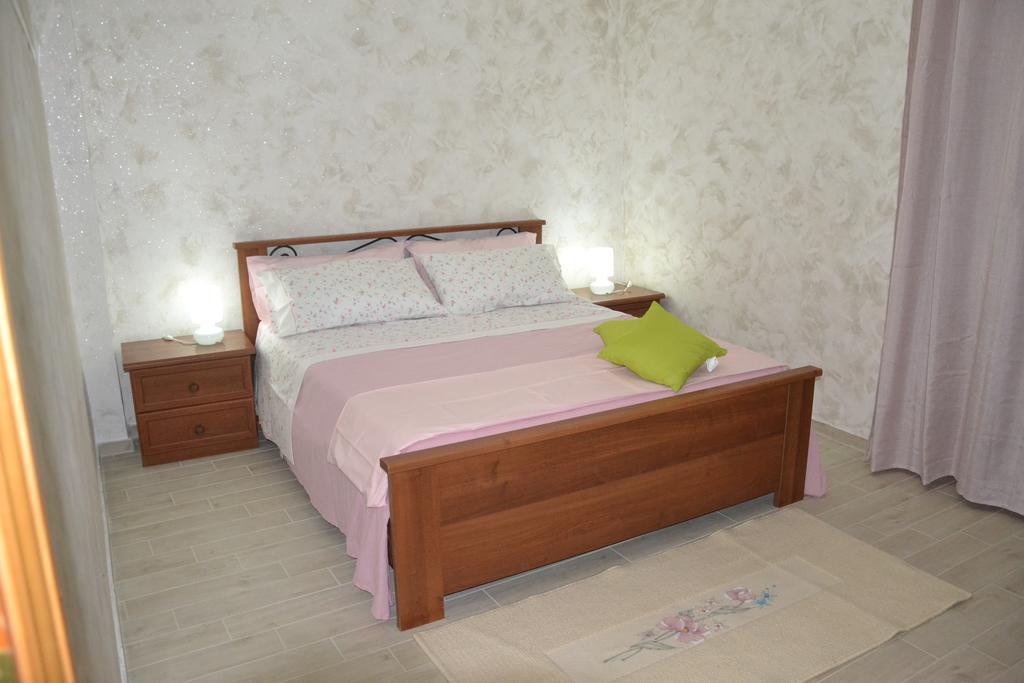 Casa Vacanza Sweet Home จีอาร์ดีนี นักซอส ภายนอก รูปภาพ